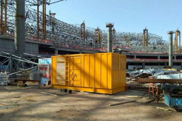 福泉发电机出租如何判断空气滤清器是否需要更换？