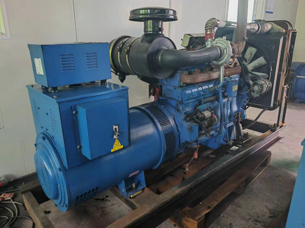 福泉100kW柴油发电机组使用多级机油有哪些优缺点？
